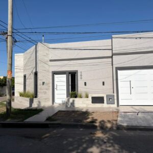 Casa en Venta a Estrenar – Sarmiento 508